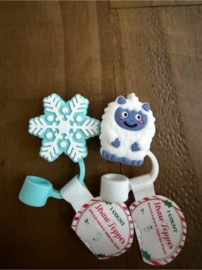 Straw toppers winter snowflake yeti straw toppers blue & white new